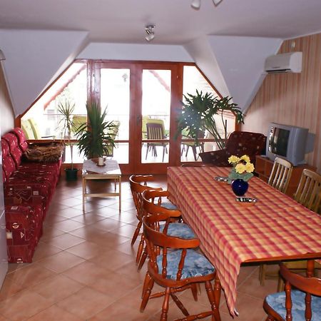 Abigel Vendeghaz Hotel Harkány Buitenkant foto