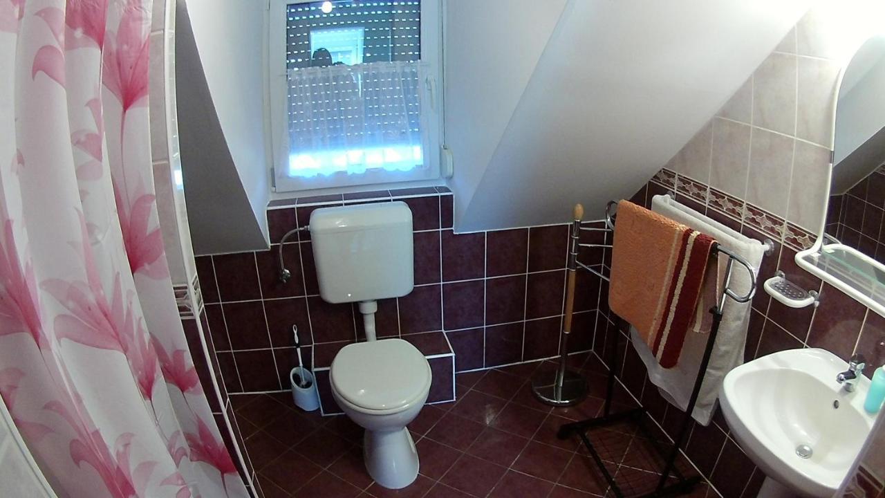 Abigel Vendeghaz Hotel Harkány Buitenkant foto